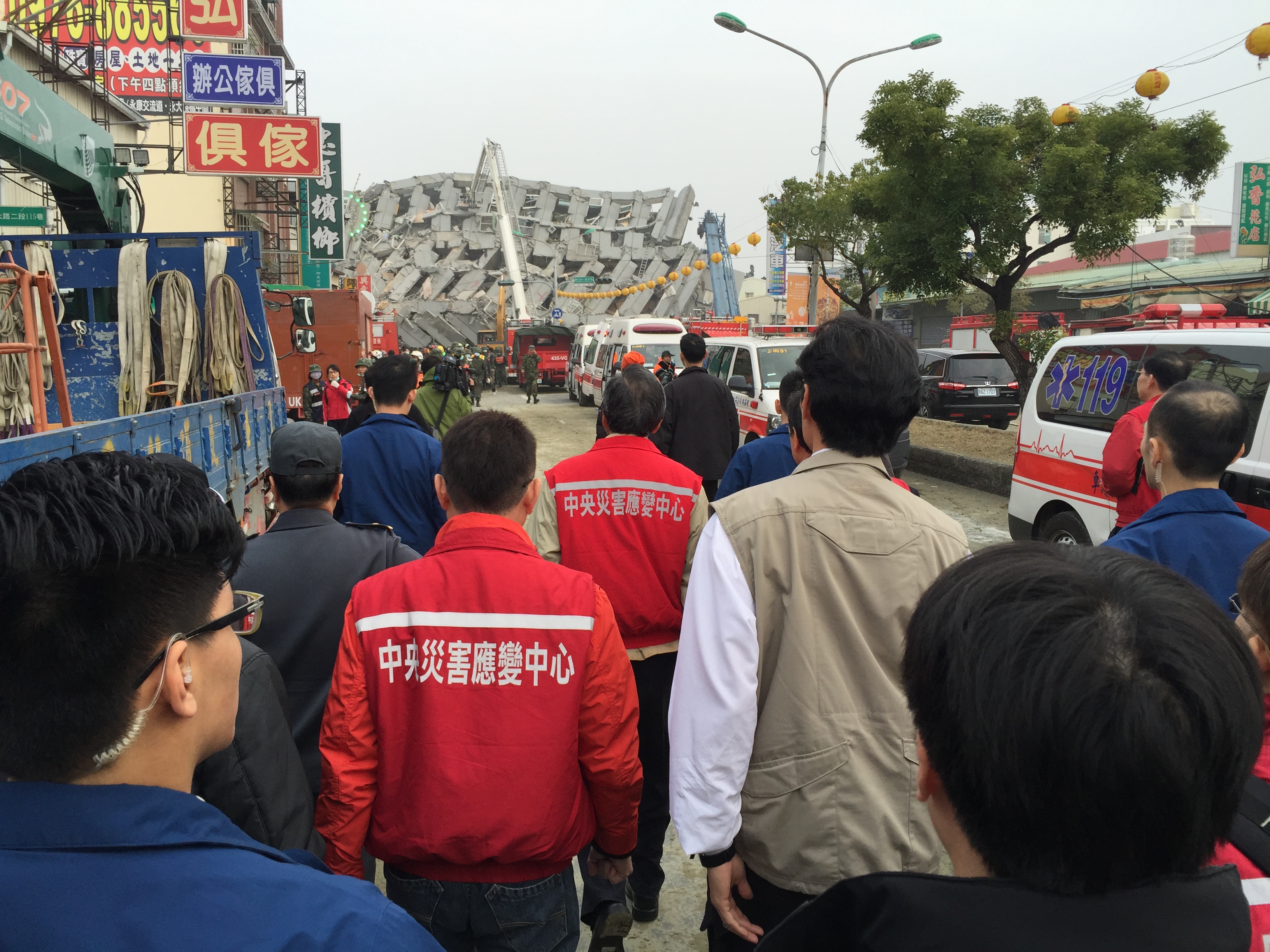 張揆前往臺南勘災 強調把握黃金72小時 中央地方合作全力救災 　共5張