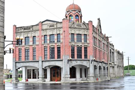 2024年8月9日行政院副院長鄭麗君視察岸內糖廠影視基地S__36642913_0　共6張