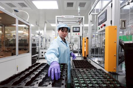 2026年3月22日行政院長卓榮泰參訪為升電裝工業（股）公司 　共6張