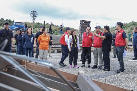 行政院長卓榮泰視察康芮颱風綠島災損復原情形　共7張