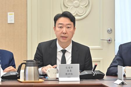 中央災害防救會報第51次會議 　共8張