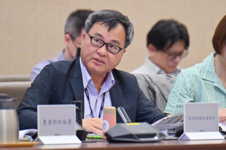 2026年5月13日行政院副院長鄭麗君主持行政院消費者保護會 _3_ 　共5張