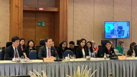 01 羅政委秉成於會中呼籲APEC領導領袖和部長們高度重視性別主流化，提升各部門人員的性別意識 　共6張