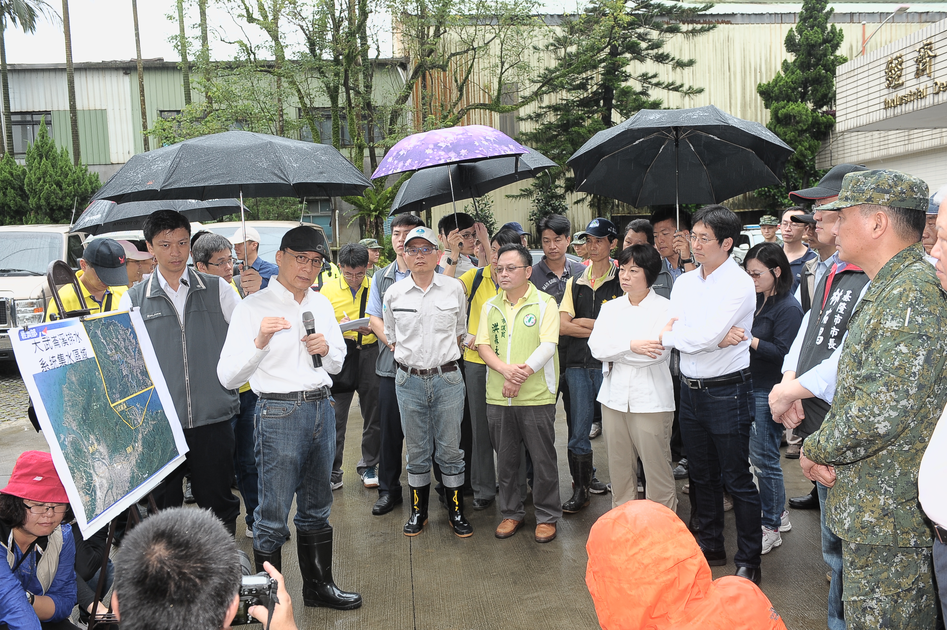 林揆至基隆及新北勘災 指示從優從寬補助災損