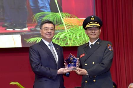 2025年10月22日行政院長卓榮泰出席臺灣警察專科學校慶祝80週年校慶大會1 　共5張