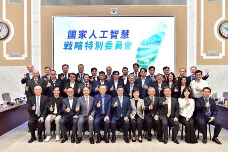 2026年6月23日行政院長卓榮泰主持國家人工智慧戰略特別委員會議首次會議 　共10張