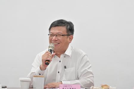 卓院長今（13）日訪視「台電職場互助教保服務中心」照片 共10張　共11張
