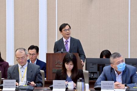 2025年10月2日行政院長卓榮泰主持行政院食品安全會報114年第3次會議 　共5張