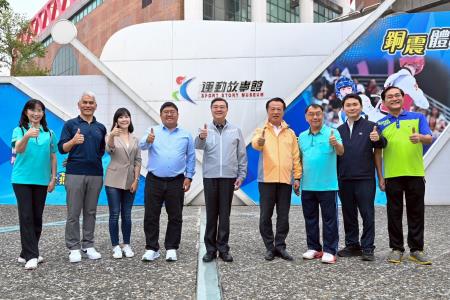 2026年3月1日行政院長卓榮泰參訪國立中正大學體育館推廣運動幣措施 　共6張