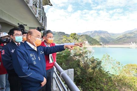 2023年1月4日行政院長蘇貞昌視察南部曾文水庫水情1