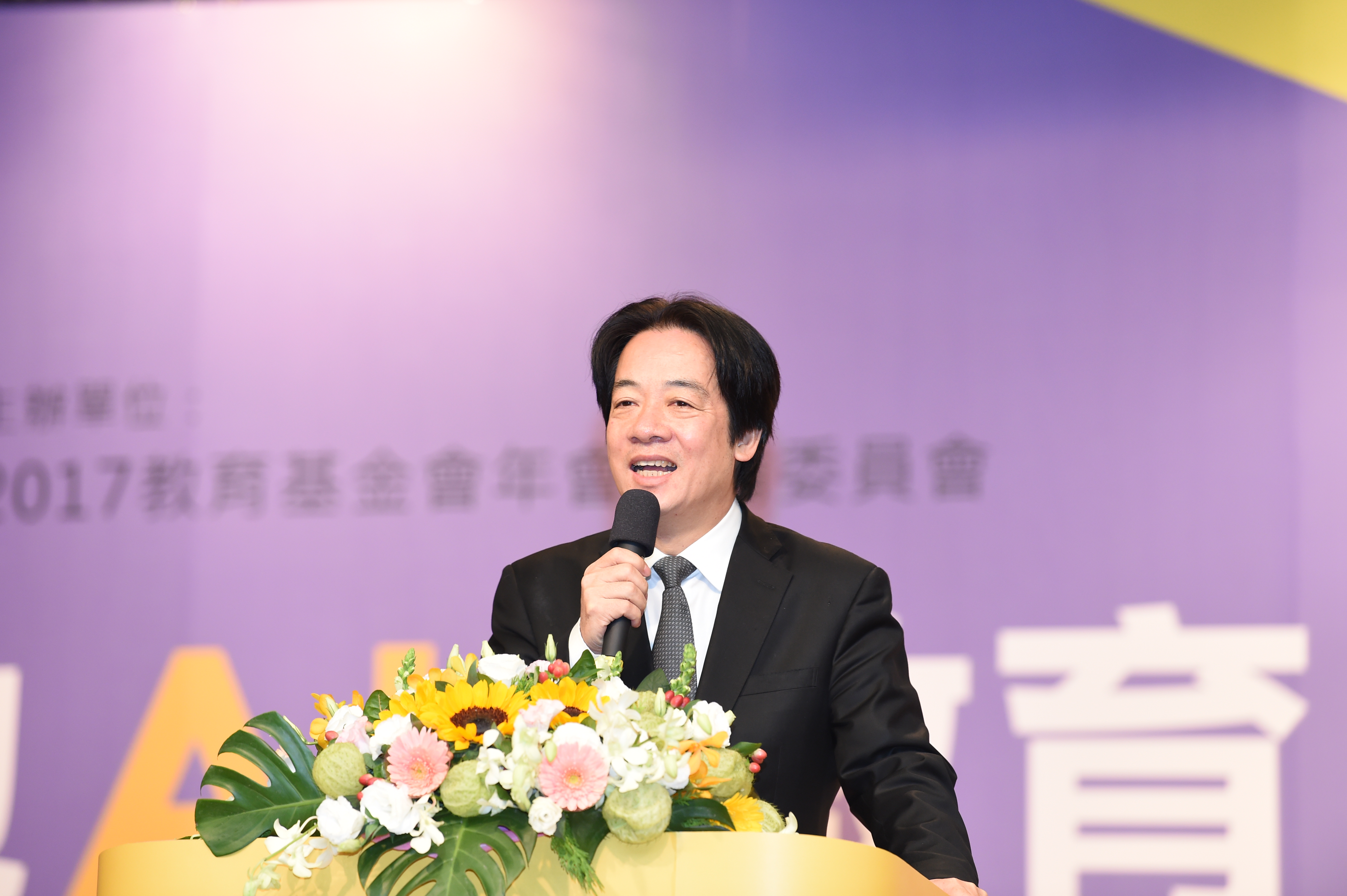 賴揆：運用人工智慧教育 提升學生競爭力與創意　共4張