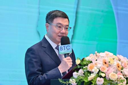 2024年8月26日行政院長卓榮泰出席2024行政院生技產業策略 諮議委員會議開幕式。　共5張