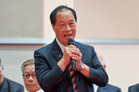 2025年10月16日-3行政院長卓榮泰接見「中華民國工業區廠商聯合總會」許正雲理事長一行 　共9張