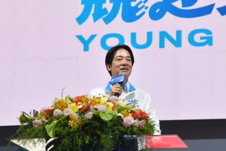 2024年4月20日行政院長陳建仁出席「113年全國中等學校運動會」開幕典禮 　共10張