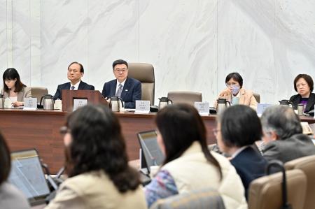 中央災害防救會報第51次會議 　共8張