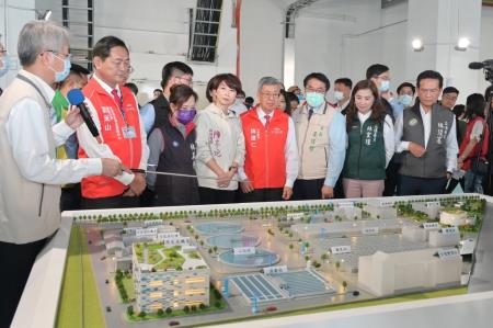2023年4月8日行政院長陳建仁視察臺南市安平再生水廠新建工程6 　共8張