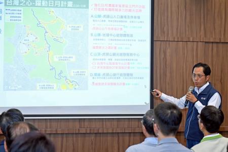 2026年7月25日行政院長卓榮泰訪視車埕鐵道觀光小學堂 　共11張
