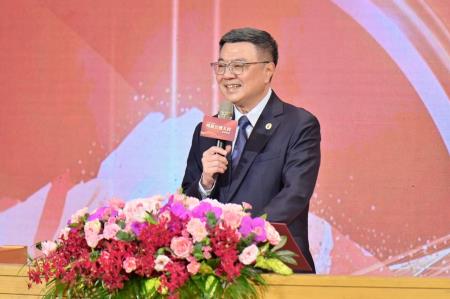 卓院長今(13)日出席113年行政院模範公務人員頒獎典禮照片 共9張　共10張