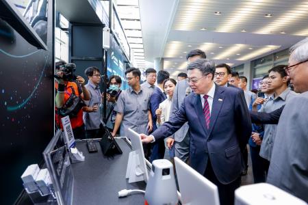 2025年9月10日行政院長卓榮泰出席「SEMICON Taiwan 2025國際半導體展」開幕典禮　共10張