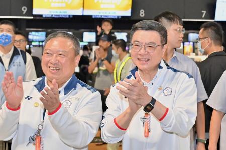 卓院長今（19）日歡送參加2024巴黎奧運代表團照片 共9張　共9張