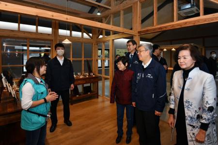 2024年3月10日行政院長陳建仁出席「傳承下個百年 植樹羅東林場」植樹活動14