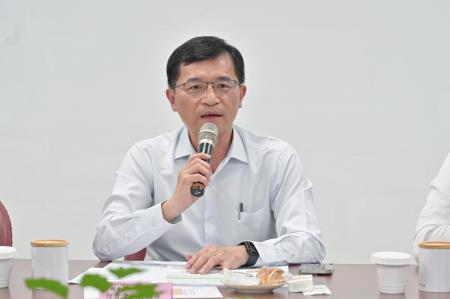 卓院長今（13）日訪視「台電職場互助教保服務中心」照片 共10張　共11張