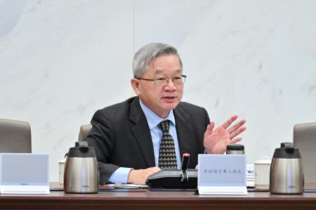 鄭副院長今(31)日主持「行政院智慧國家推動小組」第5次會議照片 共7張 　共7張