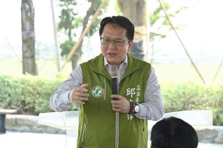 2024年10月12日_1行政院長卓榮泰視察典寶溪芋寮滯洪池後續工程4