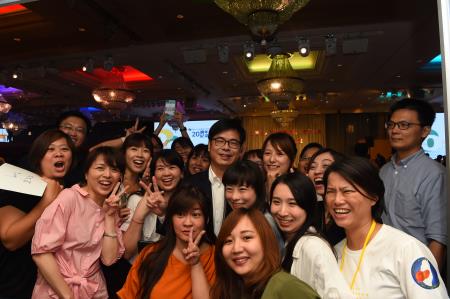 副院長出席財團法人台灣肝臟學術文教基金會20周年慶祝晚宴-4　共4張