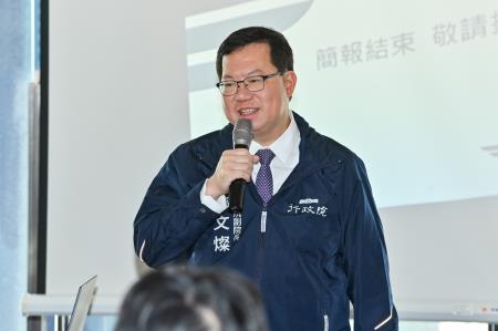 2024年3月12日行政院副院長鄭文燦視察桃園機場捷運及TPASS使用情況_240312_4_0 　共7張