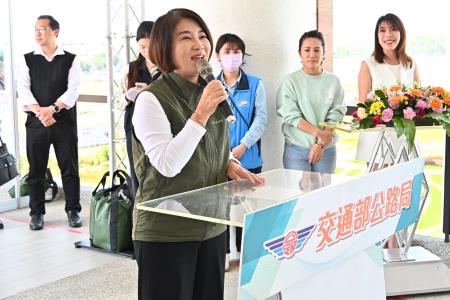 卓院長今（1）日視察「高雄～屏東間東西向第2條快速公路」興建規劃照片 共7張_5　共7張