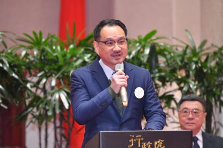 2025年2月24日行政院長卓榮泰接見「2025年海外二二八遺屬返鄉團」。 　共8張