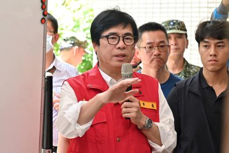 2024年8月2日行政院長卓榮泰視察視察高雄市立桃源國中災後復原情形3
