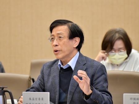 2025年1月10日行政院副院長鄭麗君主持長照推動小組諮詢會議S__17498169_0 　共8張