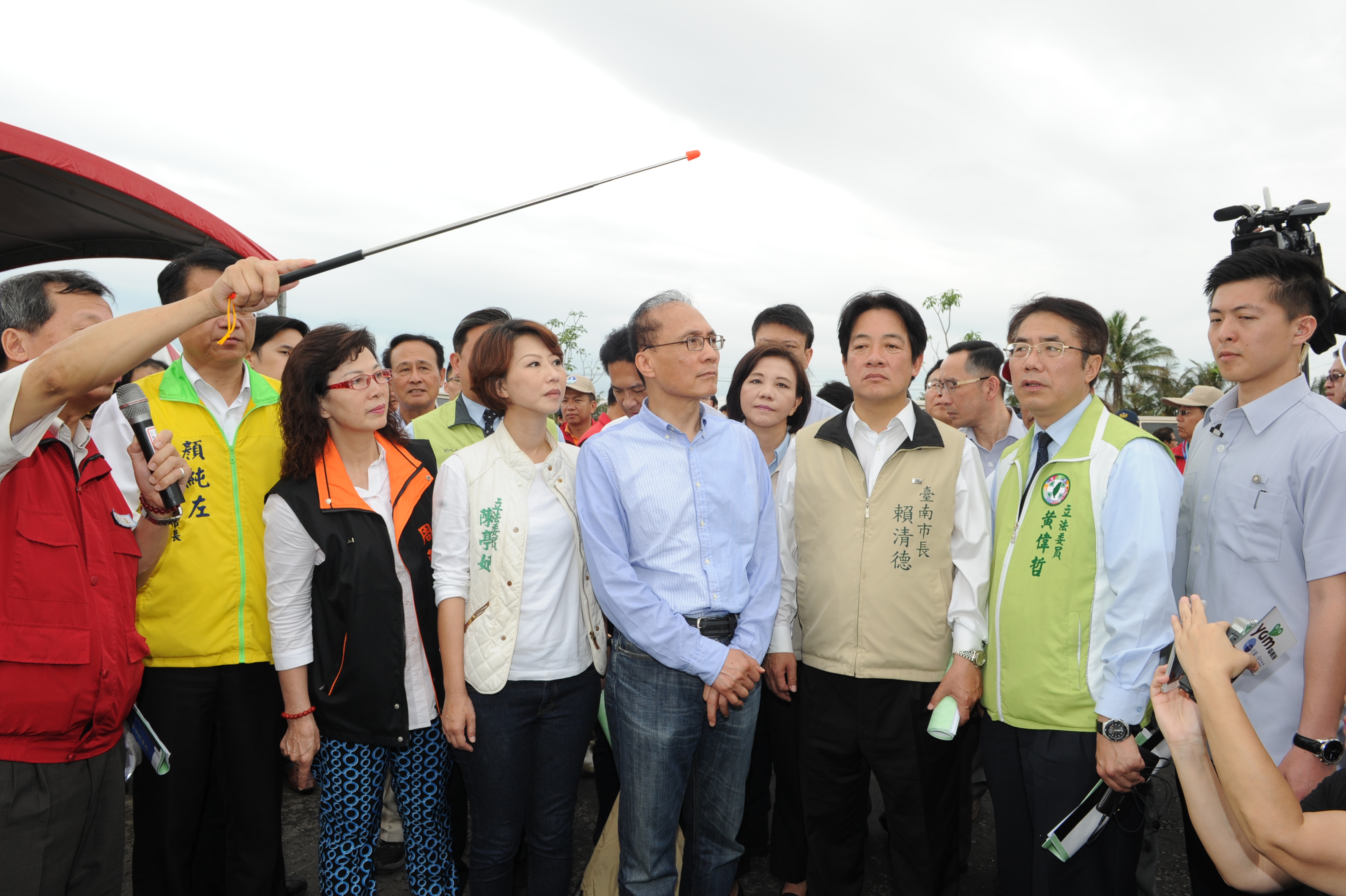 林揆赴臺南視察三爺溪排水工程 期盼中央與地方協力防災整備減少災害損失　共4張