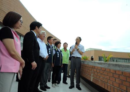 2018年8月3月賴清德院長視察台西綠能專區預定地暨漁電共生試驗辦理情形。107.8.3S__39878659