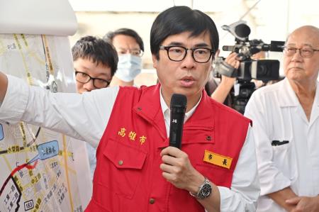 2024年8月2日行政院長卓榮泰視察仁武產業園區廠商災後復原情形