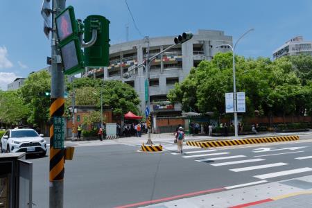2024年6月29日行政院長卓榮泰視察永續提升人行安全計畫改善成果。