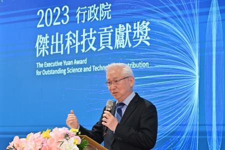 2023年12月6日行政院長陳建仁出席「2023年行政院傑出科技貢獻獎」頒獎典禮。　共10張