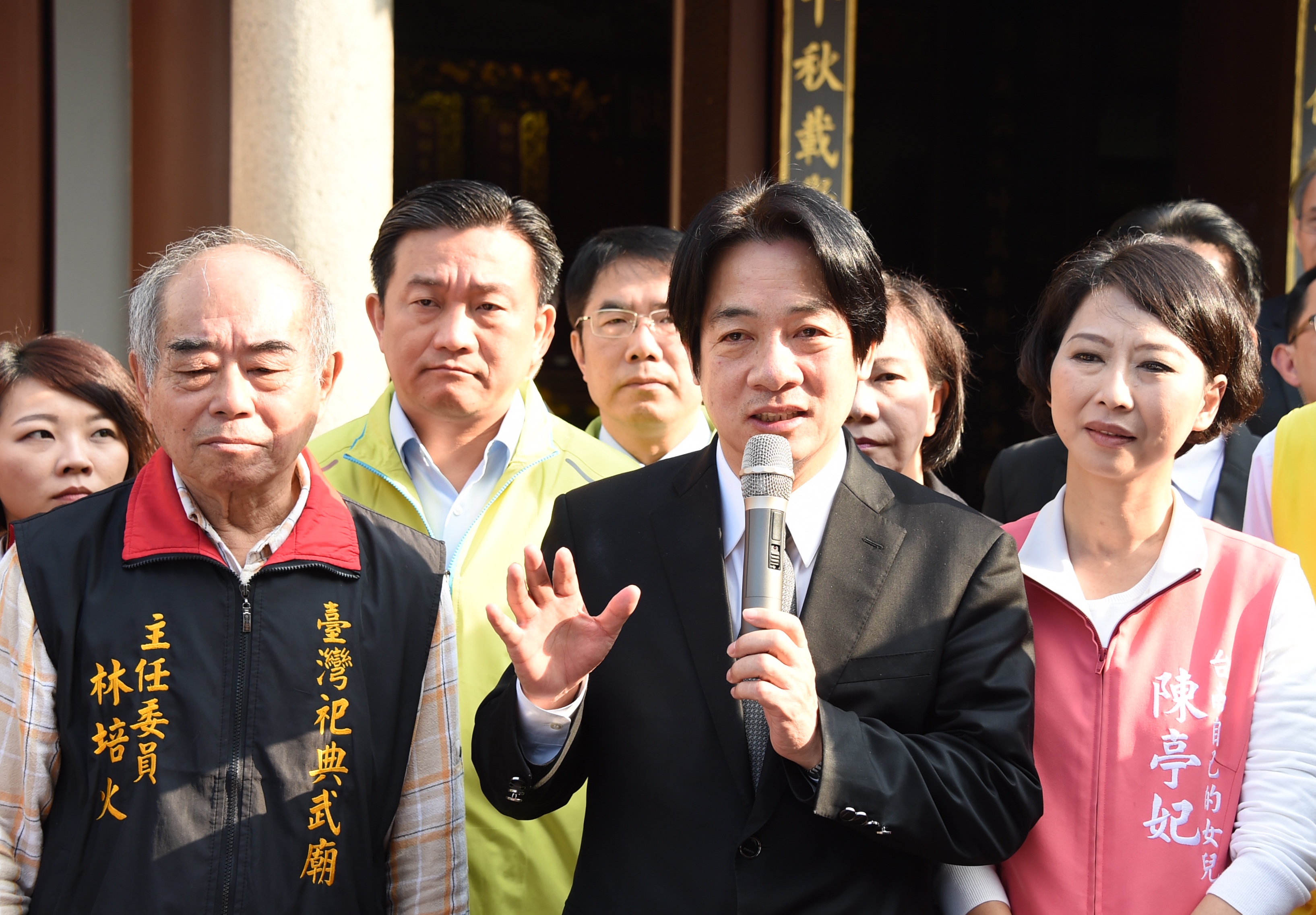 賴揆率行政團隊訪台南  盼落實長照2.0與前瞻基礎建設