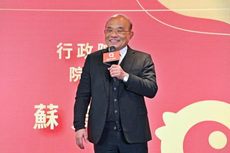 2023年1月6日行政院長蘇貞昌出席Q Burger台灣營運總部開幕典禮　共3張