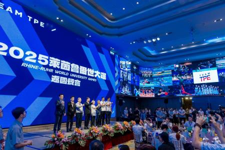 2025年7月31日行政院長卓榮泰出席2025年第32屆德國萊茵魯爾世界大學運動會代表團返國餐會 　共9張