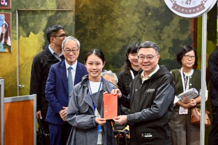 2026年2月5日行政院長卓榮泰參觀2026年第34屆台北國際書展 　共11張