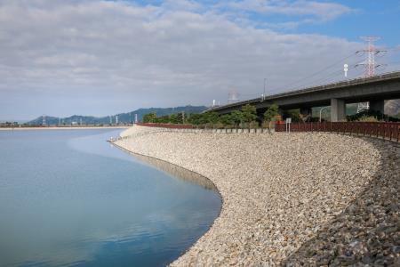 2025年1月4日行政院長卓榮泰出席「烏溪鳥嘴潭人工湖工程計畫 - 湖區工程竣工典禮」。