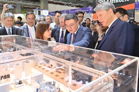 卓院長今（4）日出席「SEMICON Taiwan 2024國際半導體展」開幕典禮照片 共7張　共7張