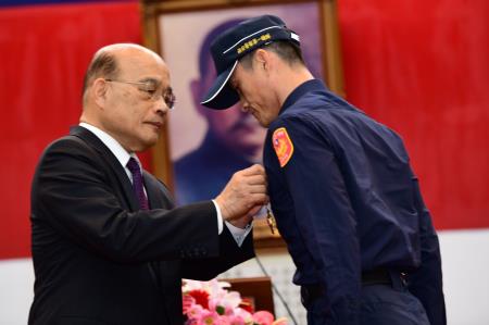 2020年6月15日行政院長蘇貞昌出席「109年警察節慶祝大會」DSC_1684_1 _4_.jpg
