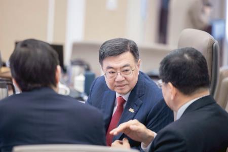2025年7月22日行政院長卓榮泰主持行政院經濟發展委員會第2次顧問會議（創新經濟分組） 　共4張