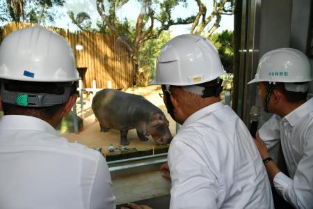 .j院長視察新竹市立動物園-2pg