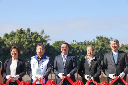 2025年1月4日行政院長卓榮泰出席「烏溪鳥嘴潭人工湖工程計畫 - 湖區工程竣工典禮」。