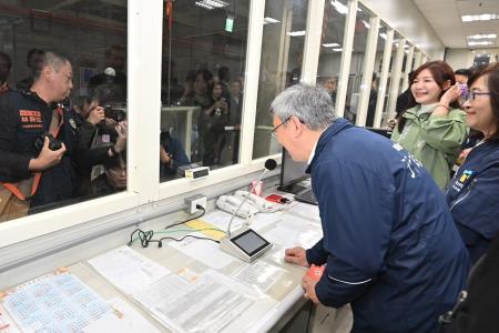 2024年1月30日行政院長陳建仁視察臺北市第一果菜批發市場S__8724586_0　共19張